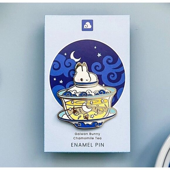 Gaiwan Bunny Enamel Pin - Chamomile Tea & Rabbit Jewelry - Celestial Brooch - Picture 2 of 9